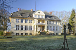 Gutshaus (Herrenhaus) Büttelkow Gutshaus (Herrenhaus) Büttelkow