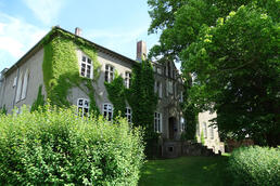 Gutshaus Deyelsdorf Gutshaus Deyelsdorf