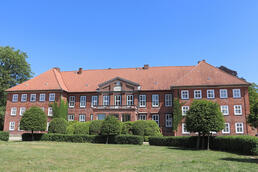 Gutshaus (Herrenhaus, Schloss) Dreilützow 2023 Gutshaus (Herrenhaus, Schloss) Dreilützow 2023