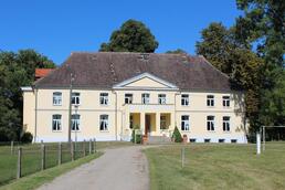Gutshaus Goldebee Gutshaus Goldebee