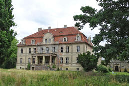 Parkseite Gutshaus (Herrenhaus, Schloss) Hohenholz 2020 Parkseite Gutshaus (Herrenhaus, Schloss) Hohenholz 2020