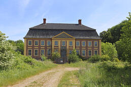 Gutshaus (Herrenhaus, Schloss) Johannstorf 2023 Gutshaus (Herrenhaus, Schloss) Johannstorf 2023