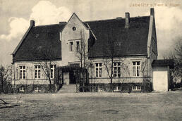 Historische Ansicht Gutshaus Jabelitz aus der Sammlung A. Kobsch, Stralsund Historische Ansicht Gutshaus Jabelitz aus der Sammlung A. Kobsch, Stralsund