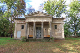 Mausoleum der Familie von Eickstedt 2024 Mausoleum der Familie von Eickstedt 2024