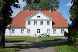 Gutshaus Klein Kedingshagen im Jahr 2016 Gutshaus Klein Kedingshagen im Jahr 2016