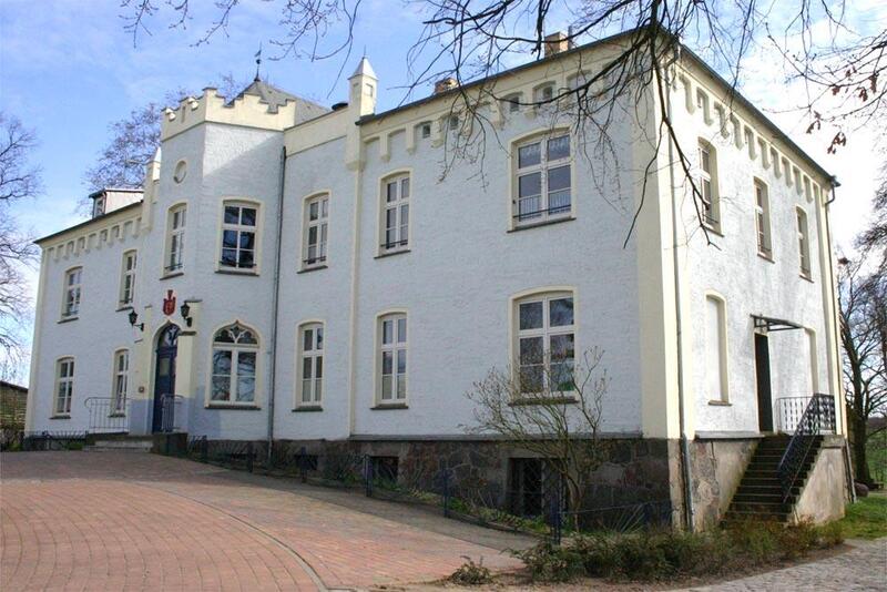 Guts & Herrenhäuser / Gutshäuser K / Krukow