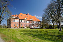 Gutshaus Pütnitz Gutshaus Pütnitz