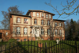 Gutshaus Steinhagen bei Stralsund Gutshaus Steinhagen bei Stralsund