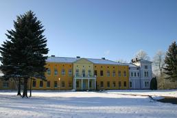 Herrenhaus (Schloss) Semlow Herrenhaus (Schloss) Semlow