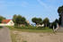 Vor dem Gutshaus Wrangelsburg, Dorfstraße, Rondell und Auffahrt Vor dem Gutshaus Wrangelsburg, Dorfstraße, Rondell und Auffahrt