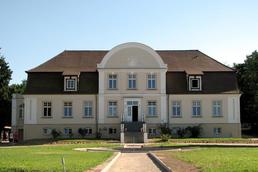 Gutshaus Zahren bei Waren Gutshaus Zahren bei Waren