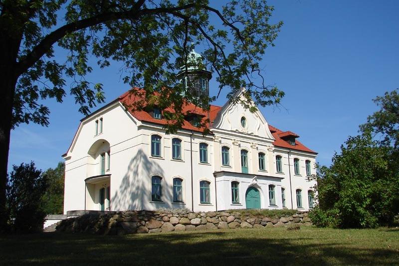 Guts & Herrenhäuser / Gutshäuser K / Krassow