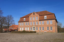 Schloss Plüschow; Foto: Uwe Seewald Schloss Plüschow; Foto: Uwe Seewald