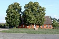 Gutshaus Dennin