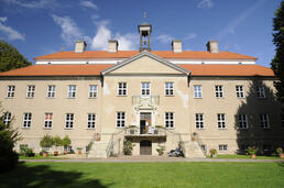 Gutshaus (Herrenhaus, Schloss) Griebenow Gutshaus (Herrenhaus, Schloss) Griebenow