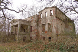 Gutshaus Neuendorf auf Rügen 2021 Gutshaus Neuendorf auf Rügen 2021